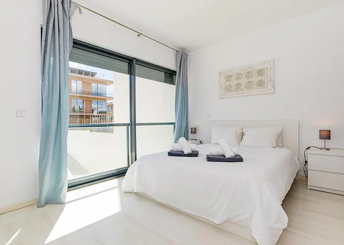 Cavalo Preto Luxury By Golden Zenith *