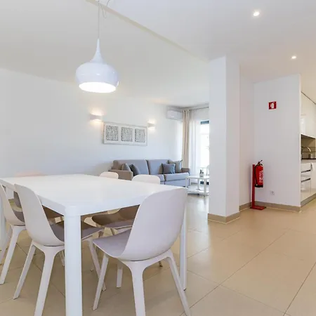 Cavalo Preto Luxury By Golden Zenith Apartment