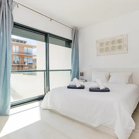 Cavalo Preto Luxury By Golden Zenith *